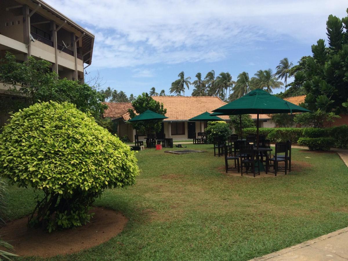 Laya Beach Wadduwa Exterior photo